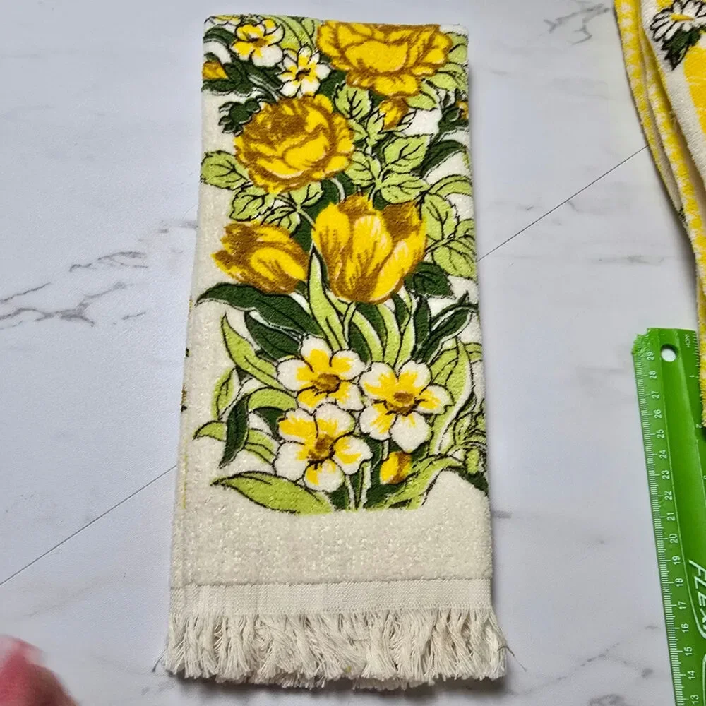 Vintage Briggs R.A. Forever Color Fast 100% Cotton 2bath 2 Hand towels 70's